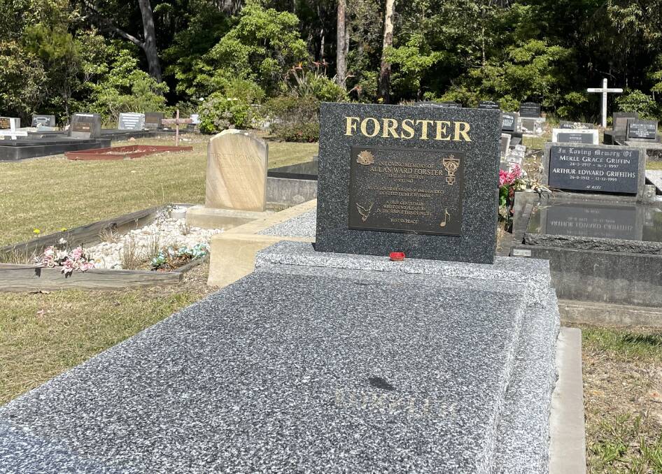 Narooma RSL raised around $7000 for a memorial and headstone, complete with small red ceramic poppy, that befitted Allan Forster, one of the Rats of Tobruk. Picture by Marion Williams
