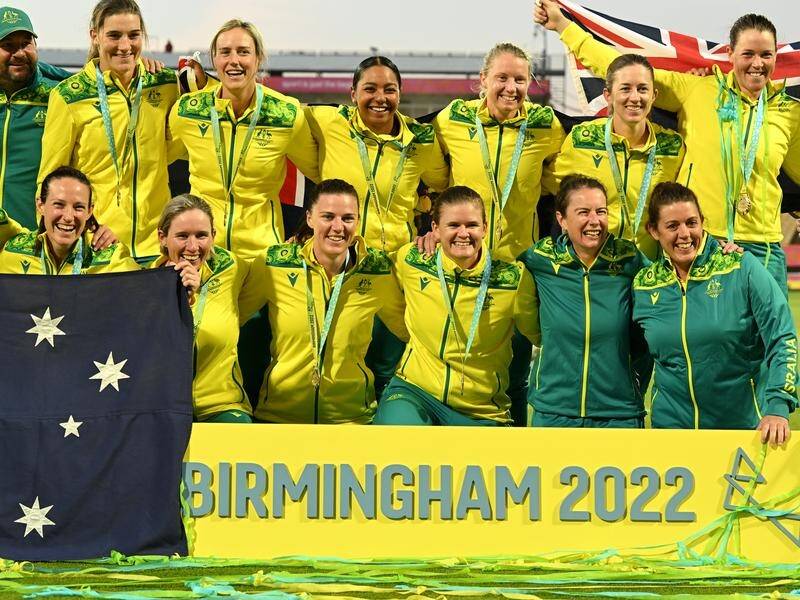 Australia's women won gold at the Commonwealth Games, now they and the men could hunt Olympic glory. (Dave Hunt/AAP PHOTOS)
